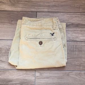 American Eagle Kahki shorts